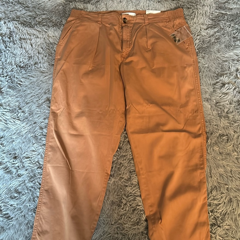 NWT capri pant